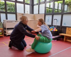Kinderfysiotherapie bij Fysiotherapie Medifast: spelenderwijs werken aan groei en ontwikkeling